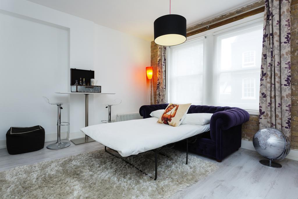 Veeve - Sophisticated Soho Apartment Лондон Екстериор снимка